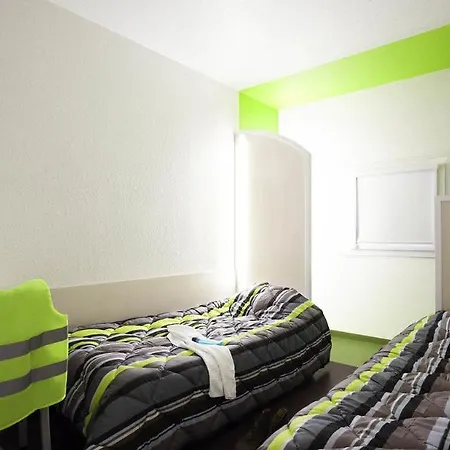 F1 Est Porte De Ste Luce