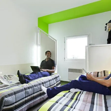 F1 Est Porte De Ste Luce ホテル 3*