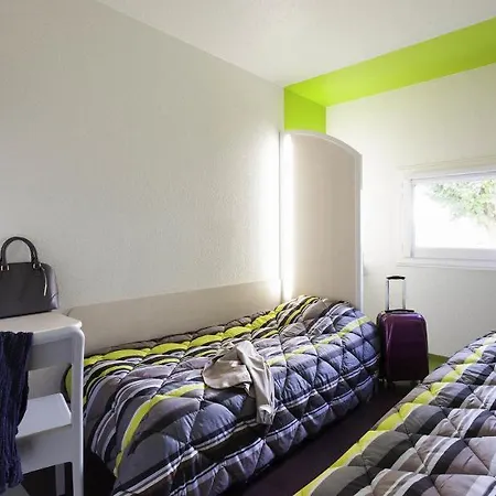 F1 Est Porte De Ste Luce 3* ナント