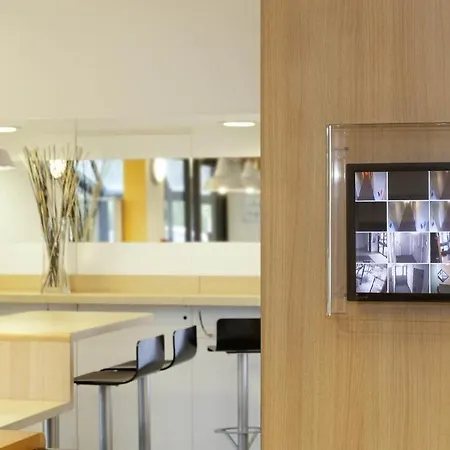 F1 Est Porte De Ste Luce Hotel Nantes