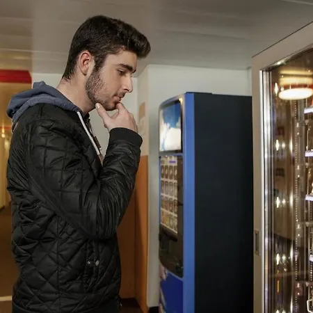 F1 Est Porte De Ste Luce Hotel 3*